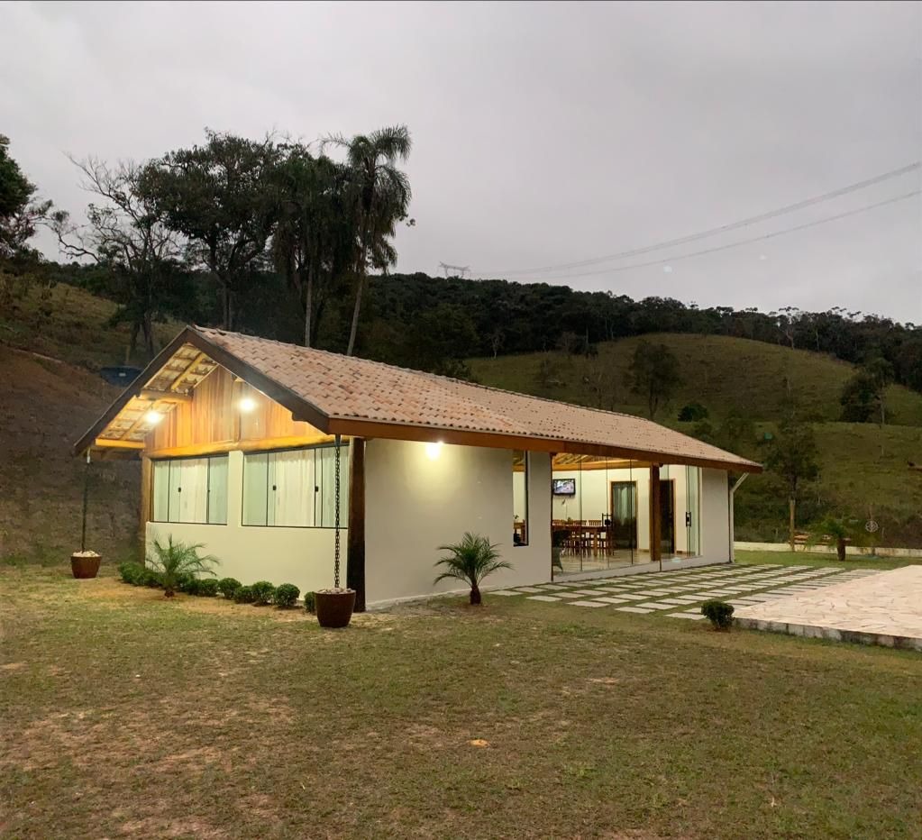 Chácara de 2.100 m² em São José dos Campos, SP