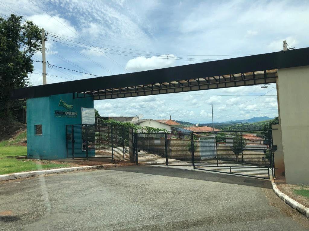 Terreno de 1.569 m² em Pouso Alegre, MG