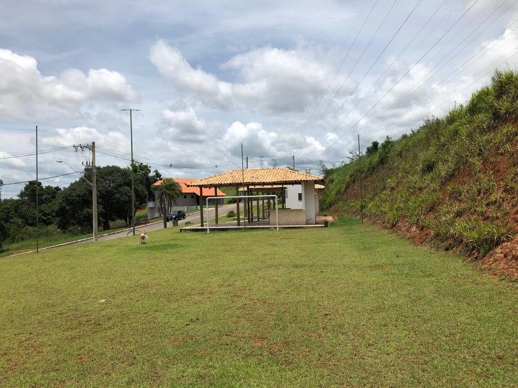 Terreno de 1.569 m² em Pouso Alegre, MG