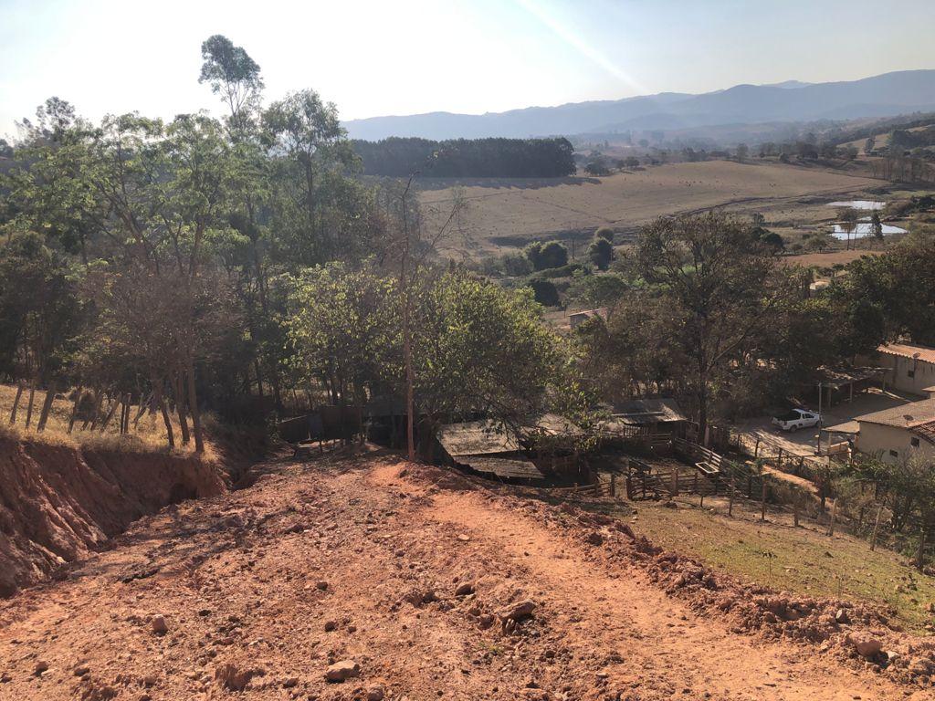 Sítio de 3 ha em Pouso Alegre, MG