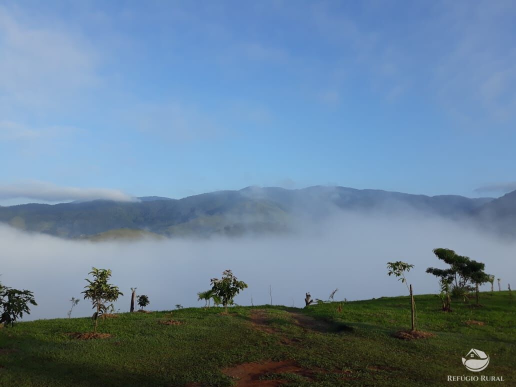 Sítio de 3 ha em Monteiro Lobato, SP