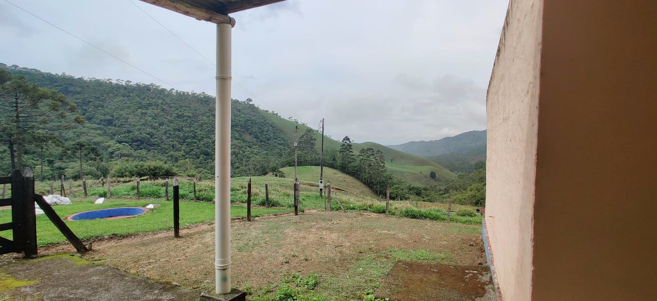 Sítio de 65 ha em Cruzeiro, SP