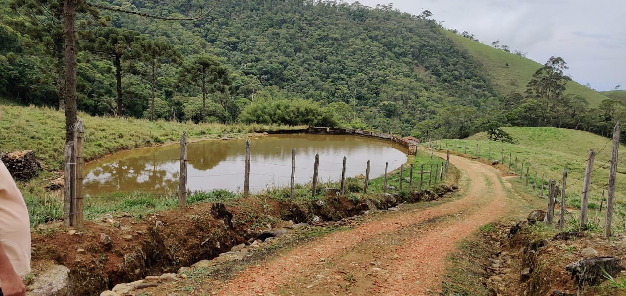 Sítio de 65 ha em Cruzeiro, SP