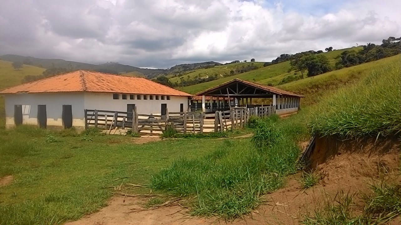 Fazenda de 73 ha em Lagoinha, SP