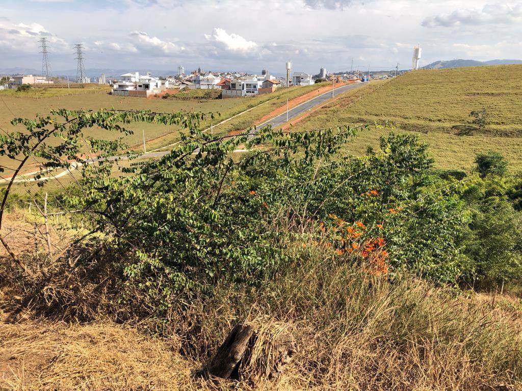 Terreno de 2.187 m² em Pouso Alegre, MG