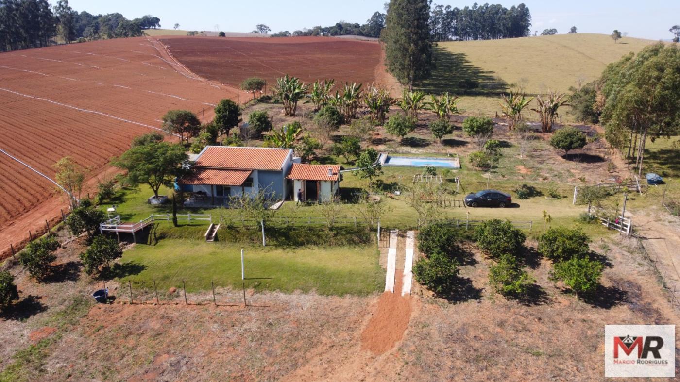 Sítio de 9.750 m² em Silvianópolis, MG