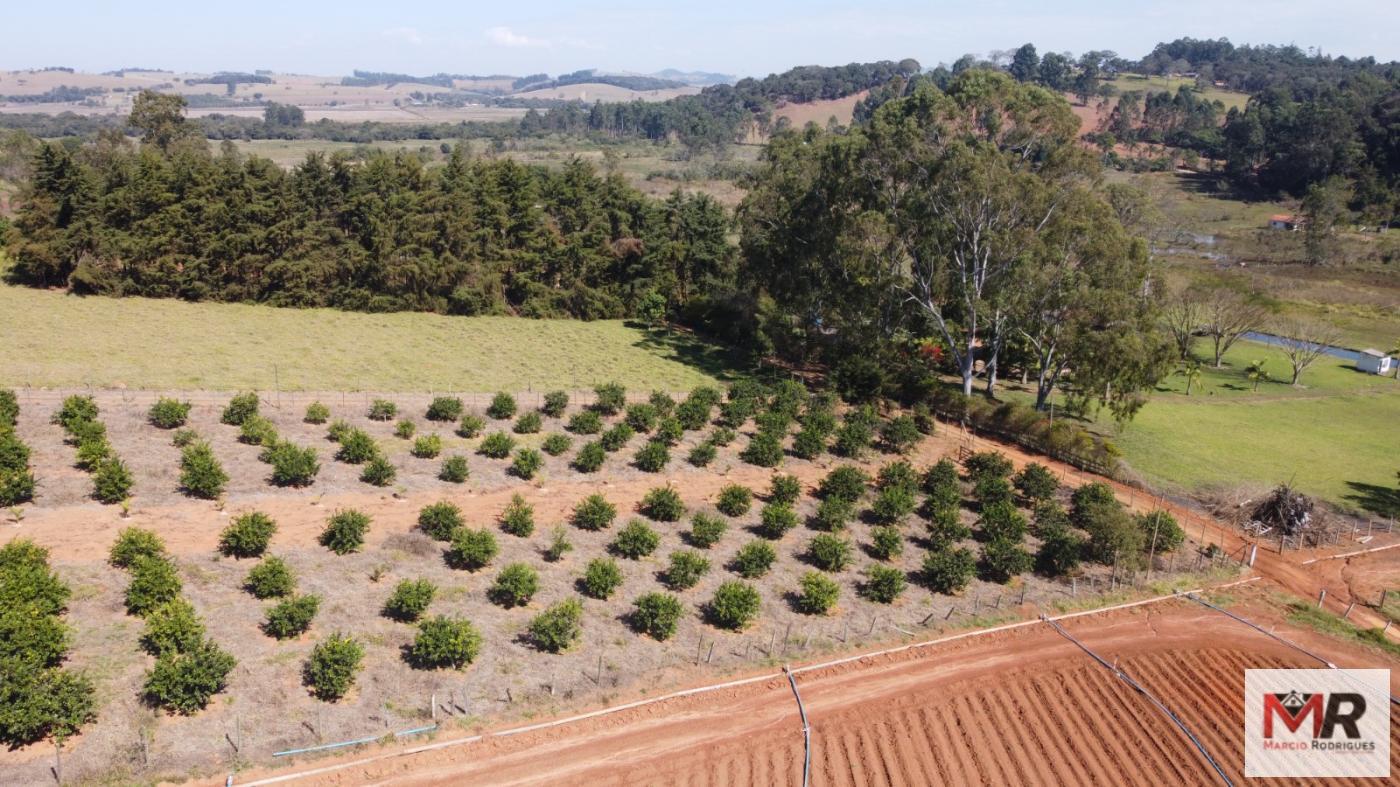 Sítio de 9.750 m² em Silvianópolis, MG