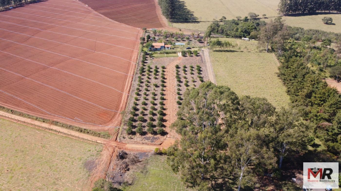 Sítio de 9.750 m² em Silvianópolis, MG