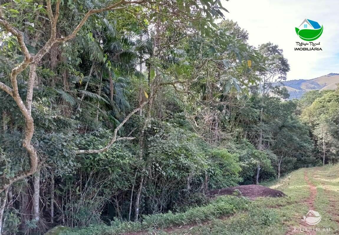 Sítio de 15 ha em São José dos Campos, SP