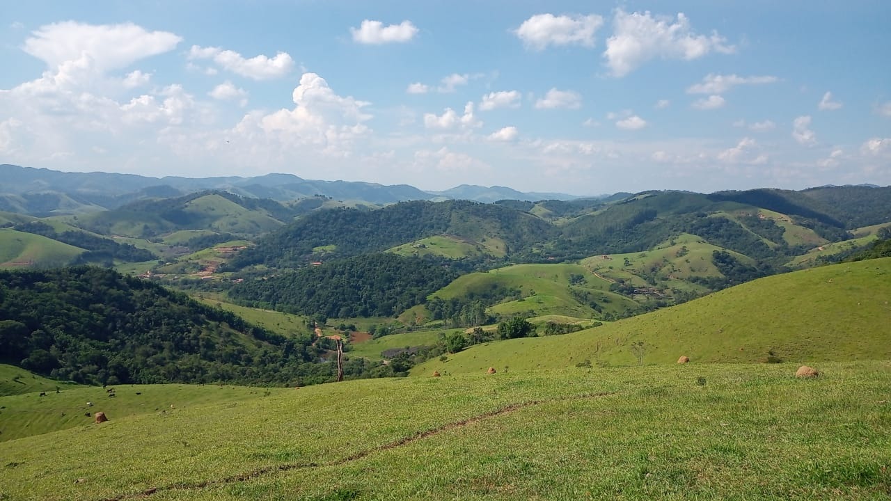 Sítio de 43 ha em Jambeiro, SP