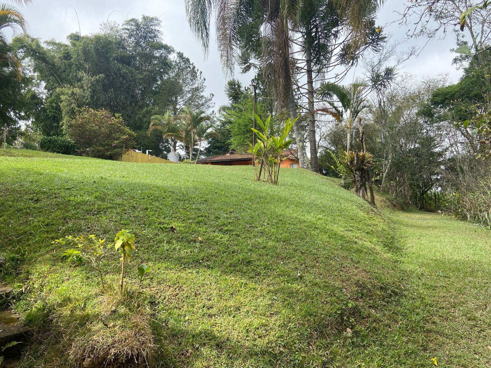 Chácara de 3.600 m² em São José dos Campos, SP