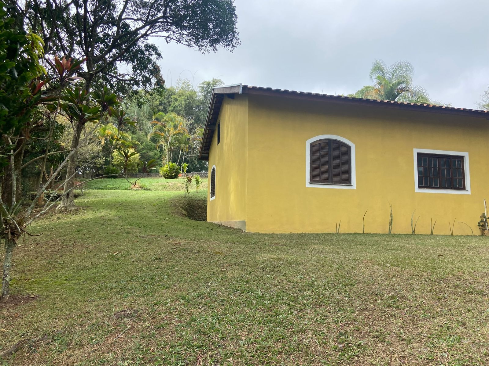 Chácara de 3.600 m² em São José dos Campos, SP