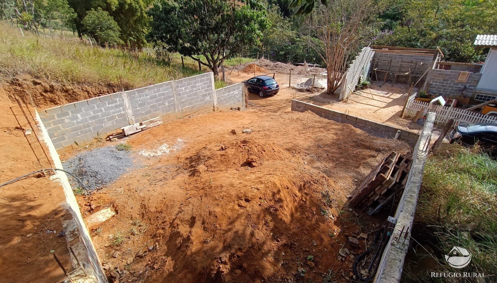 Terreno de 250 m² em Monteiro Lobato, SP