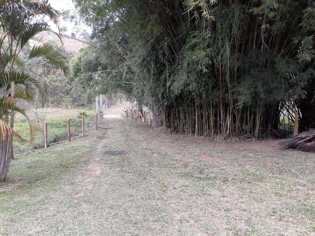 Sítio de 5 ha em São José dos Campos, SP