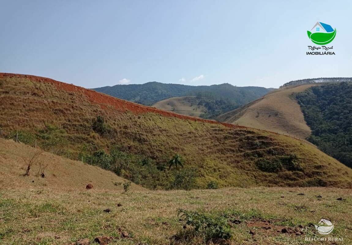 Sítio de 14 ha em Monteiro Lobato, SP