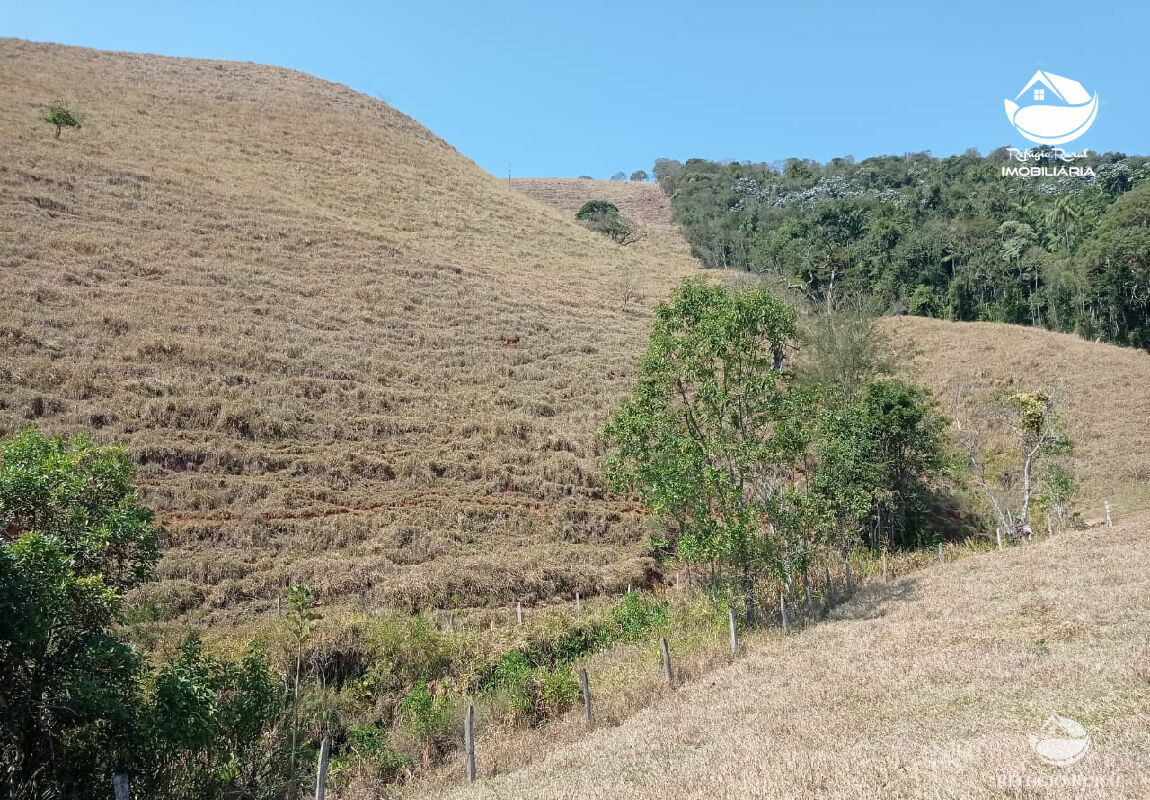 Sítio de 14 ha em Monteiro Lobato, SP