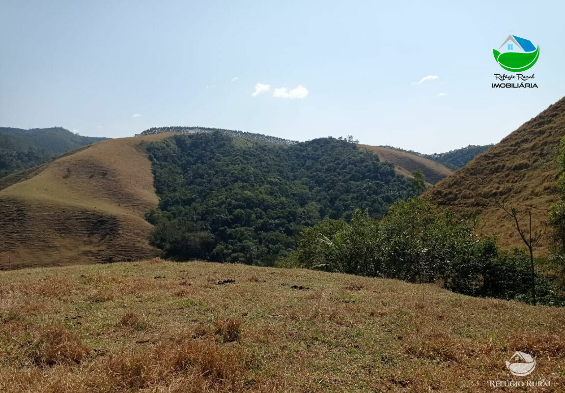 Sítio de 14 ha em Monteiro Lobato, SP