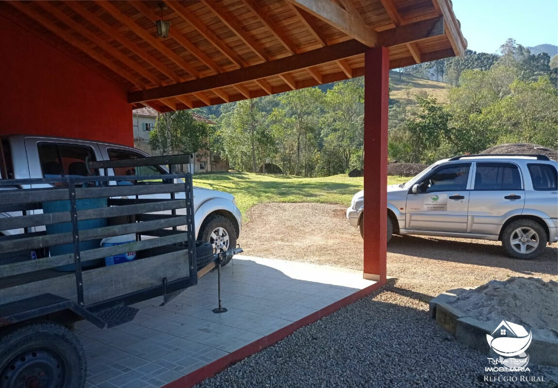 Chácara de 5.800 m² em São José dos Campos, SP