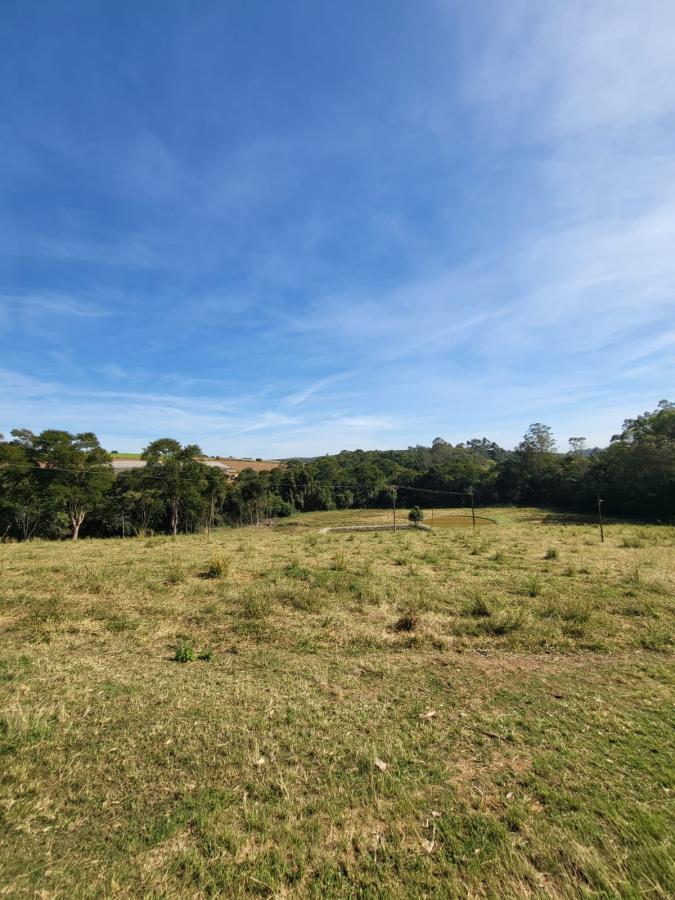 Sítio de 10 ha em São Miguel Arcanjo, SP