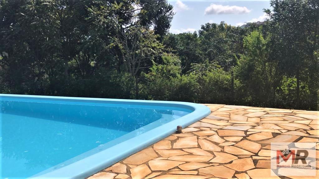 Sítio de 8.000 m² em Pouso Alegre, MG