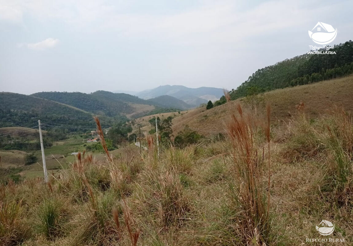 Sítio de 19 ha em Monteiro Lobato, SP