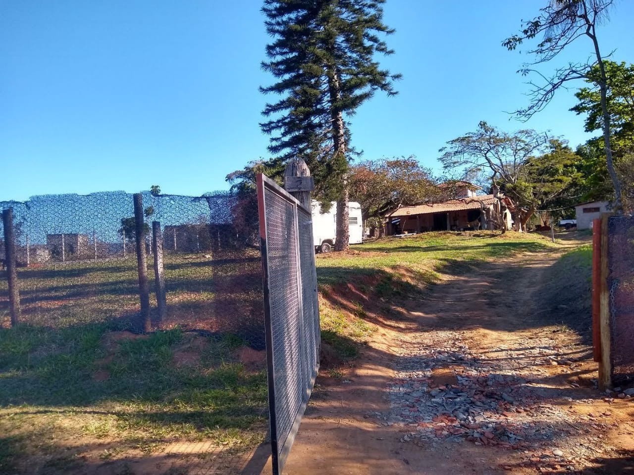 Chácara de 2.000 m² em Caçapava, SP