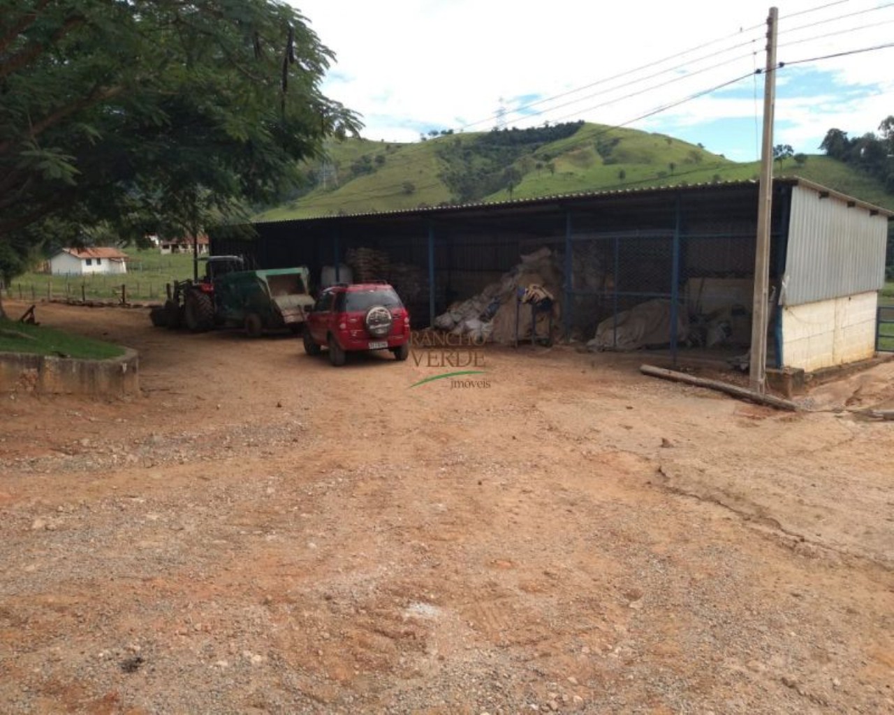 Fazenda de 245 ha em Divinolândia, SP