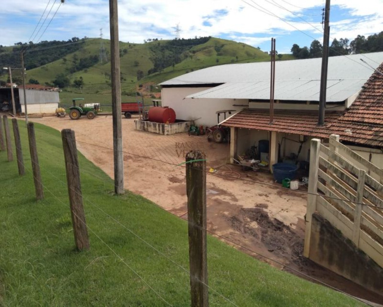 Fazenda de 245 ha em Divinolândia, SP