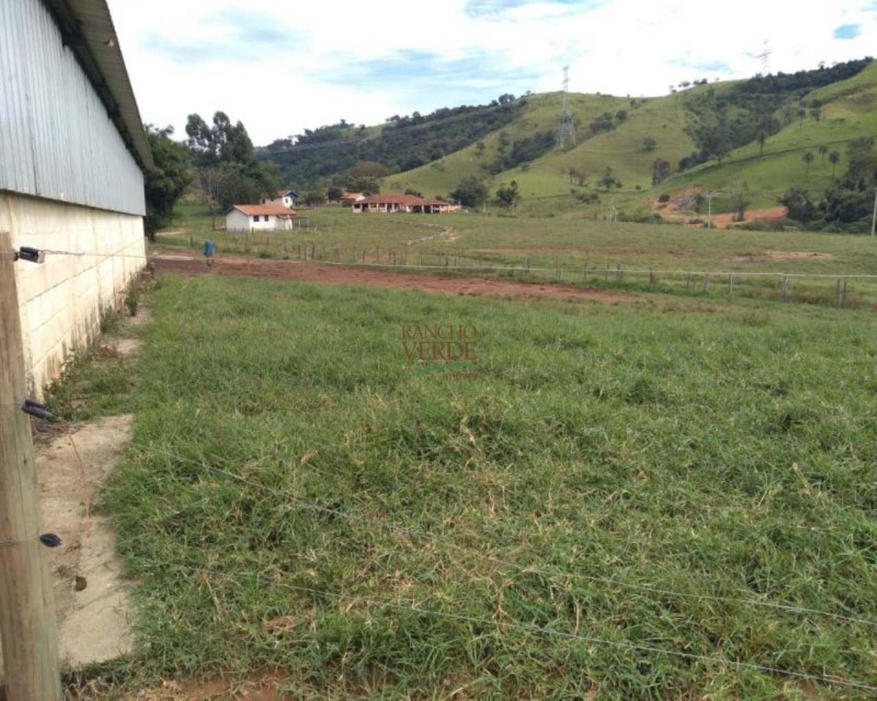 Fazenda de 245 ha em Divinolândia, SP