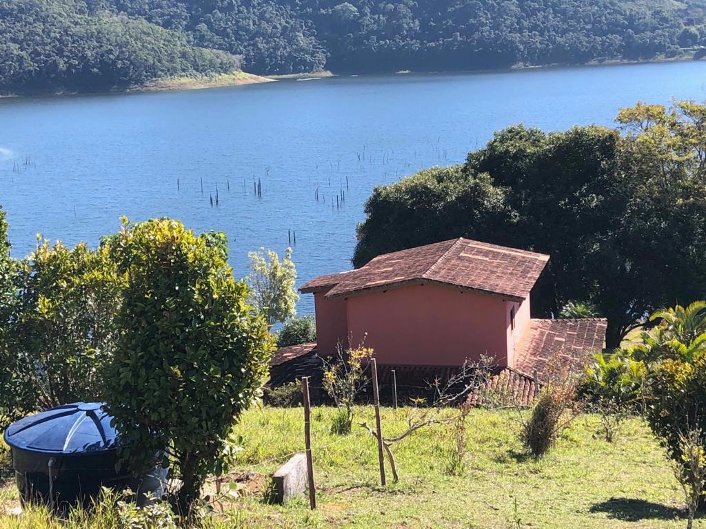 Sítio de 10 ha em Paraibuna, SP