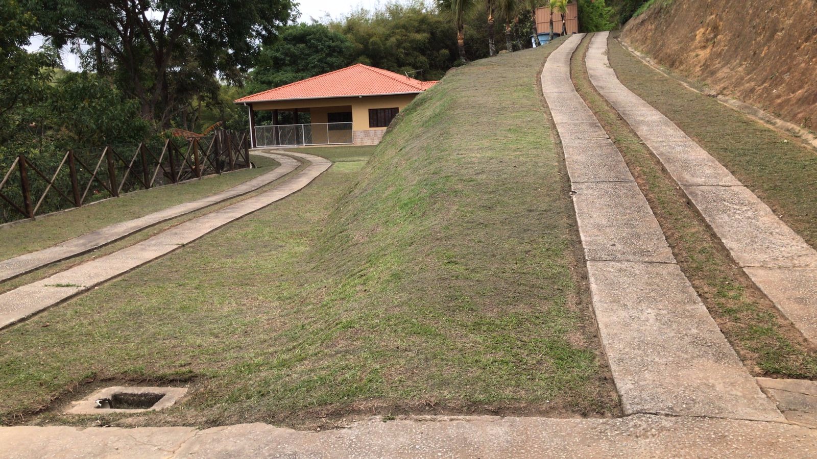 Chácara de 6.000 m² em Paraibuna, SP