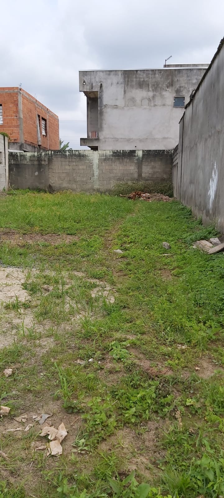 Terreno de 138 m² em Caraguatatuba, SP