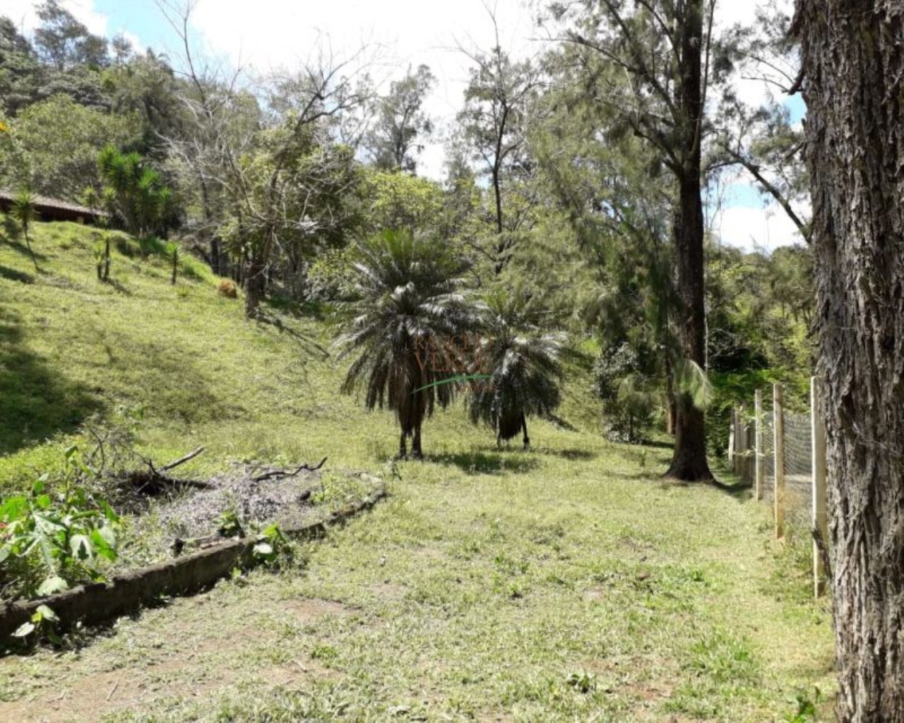 Chácara de 4.500 m² em São José dos Campos, SP