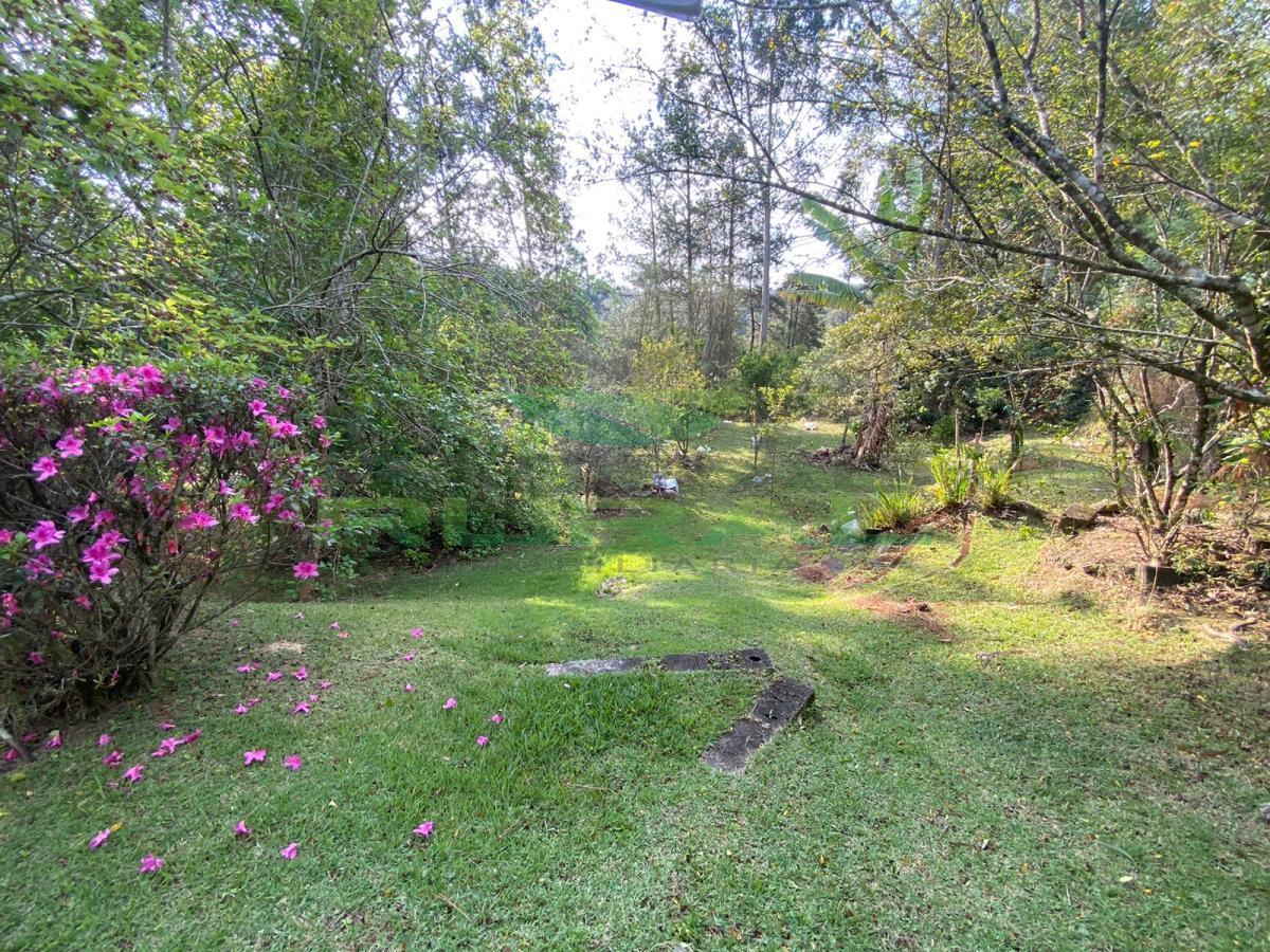 Chácara de 3.050 m² em Mairinque, SP