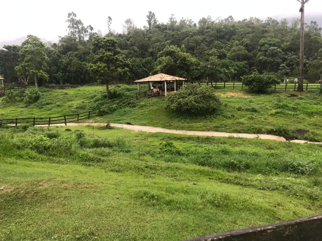 Fazenda de 100 ha em Resende, RJ