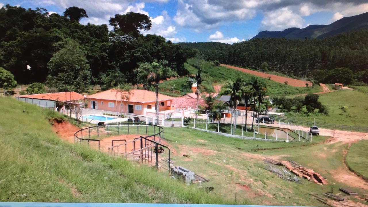 Fazenda de 97 ha em Lagoinha, SP