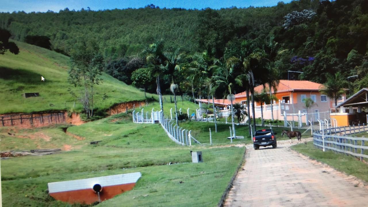 Fazenda de 97 ha em Lagoinha, SP