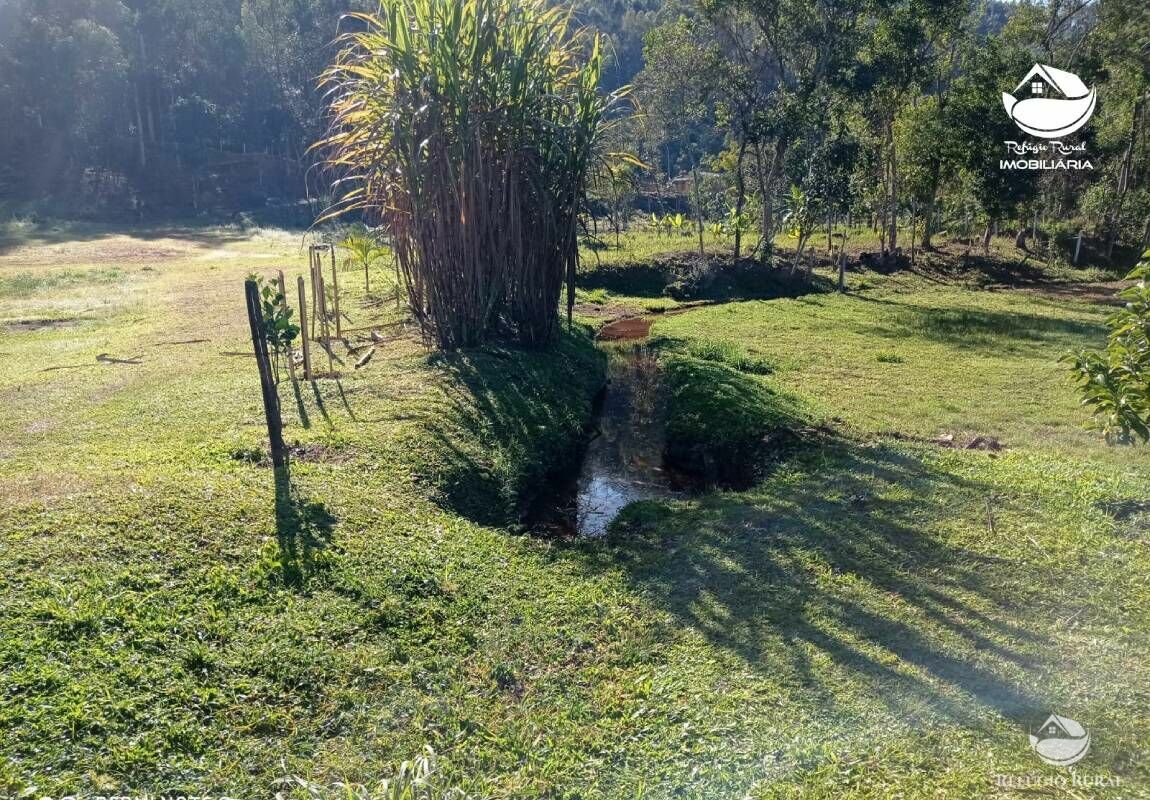 Sítio de 16 ha em Monteiro Lobato, SP