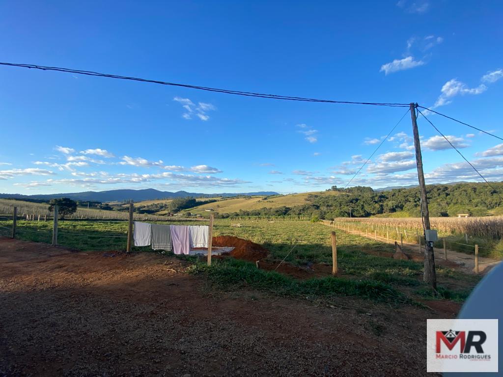 Sítio de 6 ha em Careaçu, MG